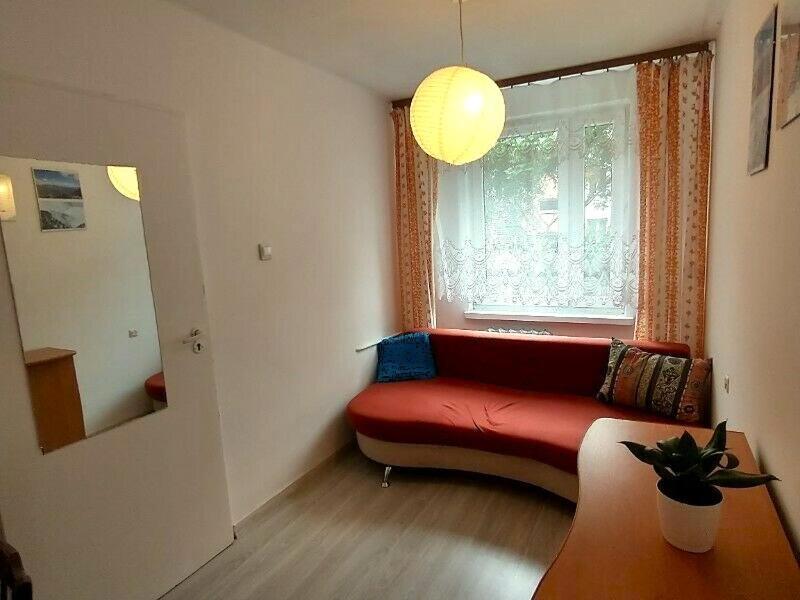 Sloneczny W Bloku Na 1 P Dla 1 Niepalacej Osoby Od 1 Do 12 Miesiecy Accommodatie bij particulieren *