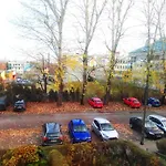 Sloneczny Pokoj W Bloku Na 1 P Dla 1 Niepalacej Osoby Od 1 Do 12 Miesiecy